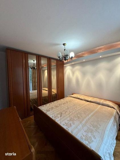 Apartament cu 3 camere decomandat în Central