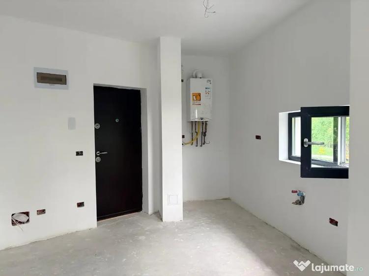 Apartament cu 2 camere semidecomandat în Griviței