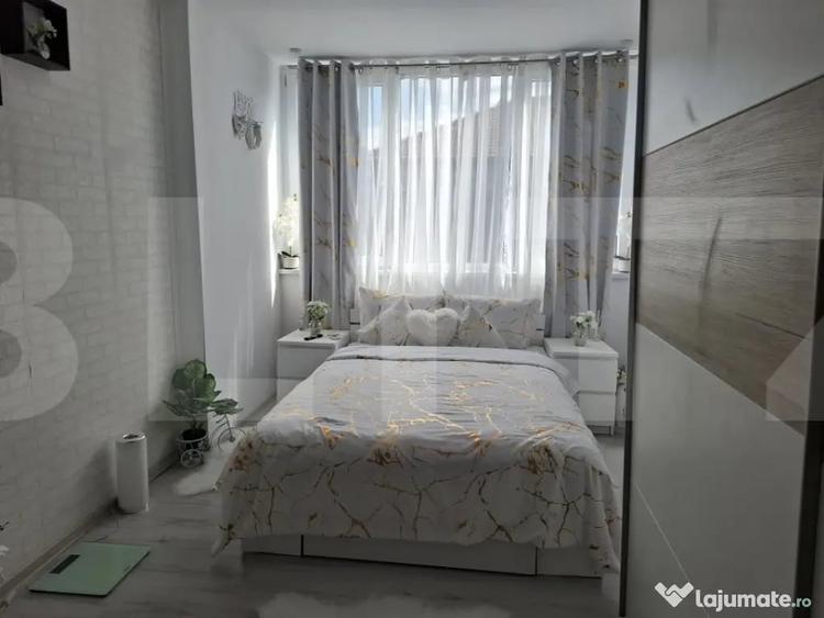 Apartament cu 3 camere semidecomandat în Spitalul Județean