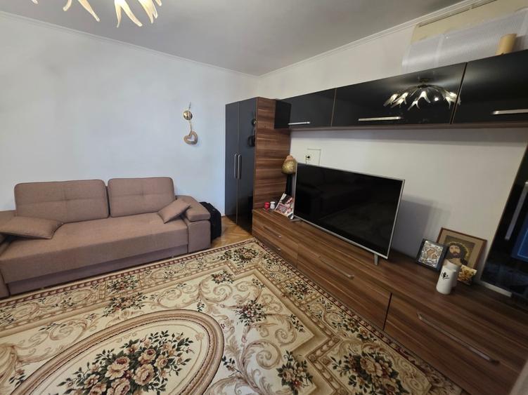 Apartament cu 2 camere decomandat în Vitan Mall