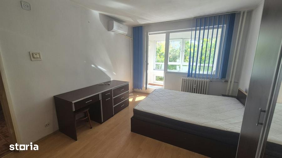 Apartament cu 2 camere decomandat în Tei