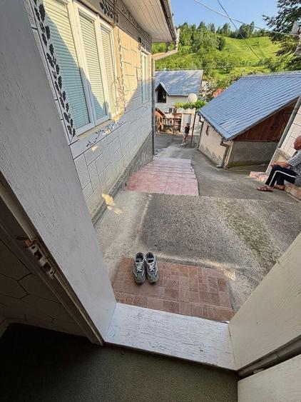 Casă cu 4 camere în Sănduleni