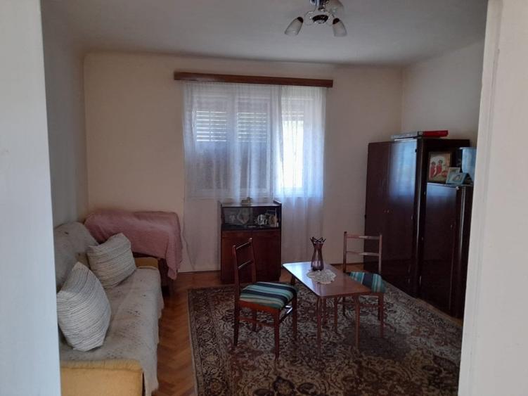 Casă individuală cu 4 camere cu Canalizare în Gheorghe Doja