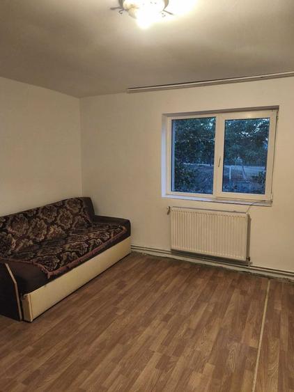 Casă cu 3 camere în Husia