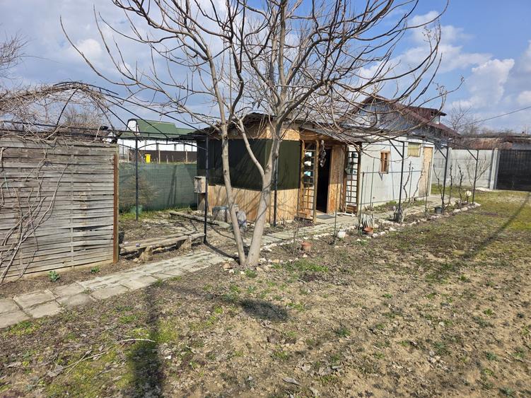 Teren de 865 mp, în Leșile