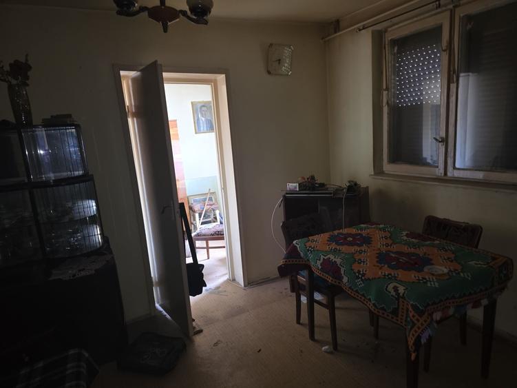 Apartament cu 2 camere nedecomandat în Central