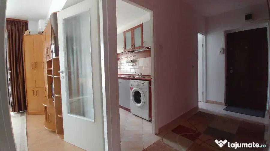 Apartament cu 2 camere decomandat, mobilat în Alexandru cel Bun