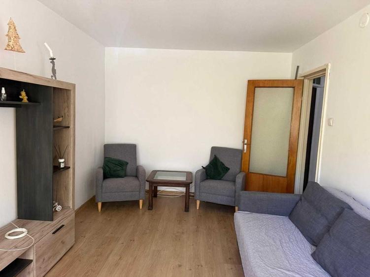 Apartament cu 2 camere decomandat în Giulești