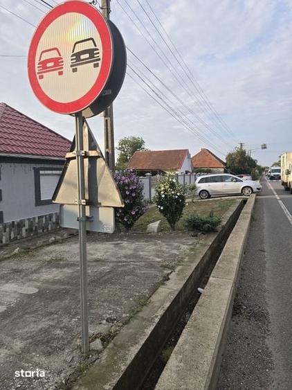 Casă cu 4 camere cu Teren 1800 Mp în Zimandu Nou