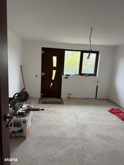 Casă cu 3 camere cu Teren 650 Mp în Central