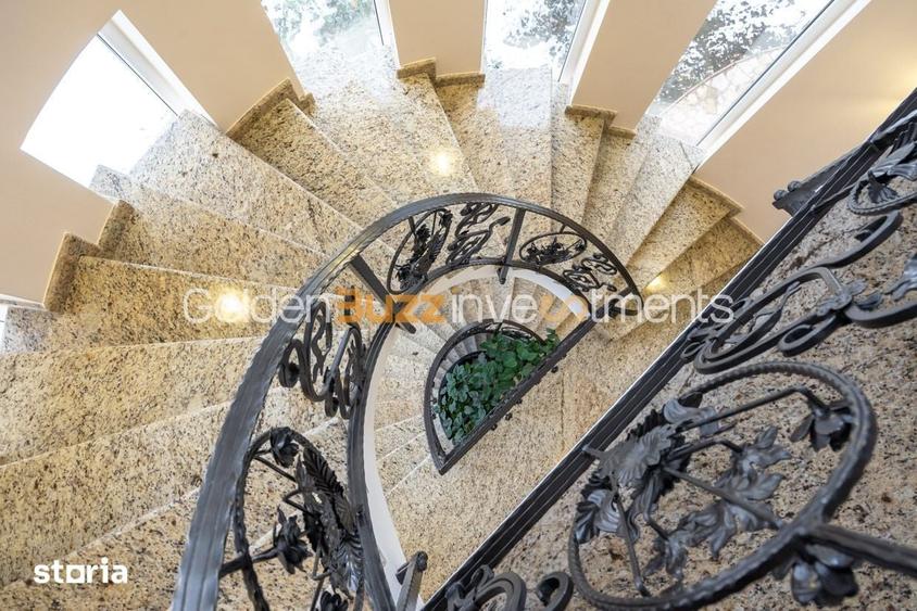 Casă cu 9 camere cu Teren 950 Mp în Băneasa