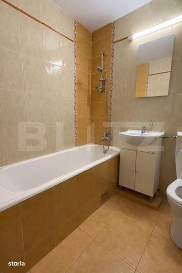 Apartament cu 3 camere decomandat în Tudor