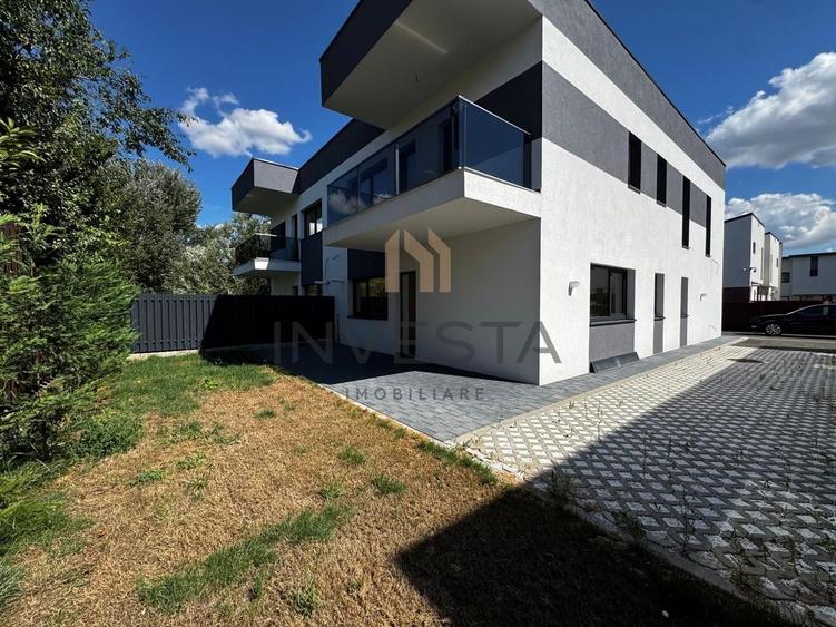 Duplex cu 4 camere cu Canalizare în Florești