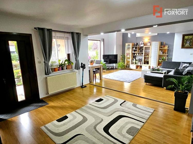 Casă cu 4 camere cu Teren 468 Mp în Central