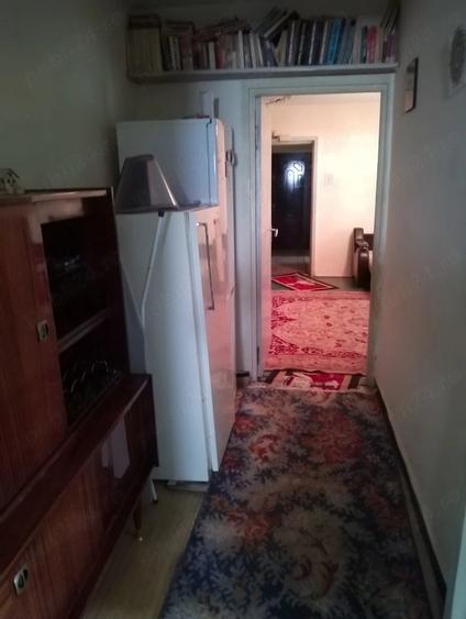 Apartament cu 3 camere semidecomandat în Micro 14