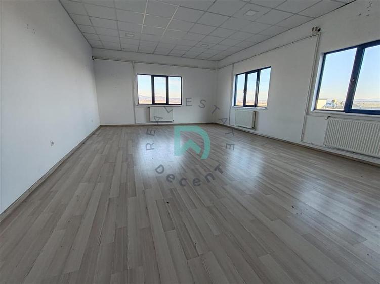 Spațiu industrial, de 5,500 mp, în Feldioara