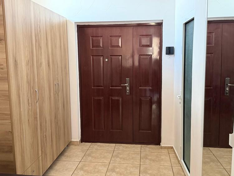 Apartament 3 camere 100 mp  Faleza Nord 700 euro - 20