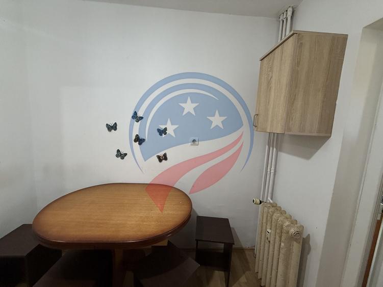 Apartament cu 2 camere decomandat, mobilat în Lăpuș