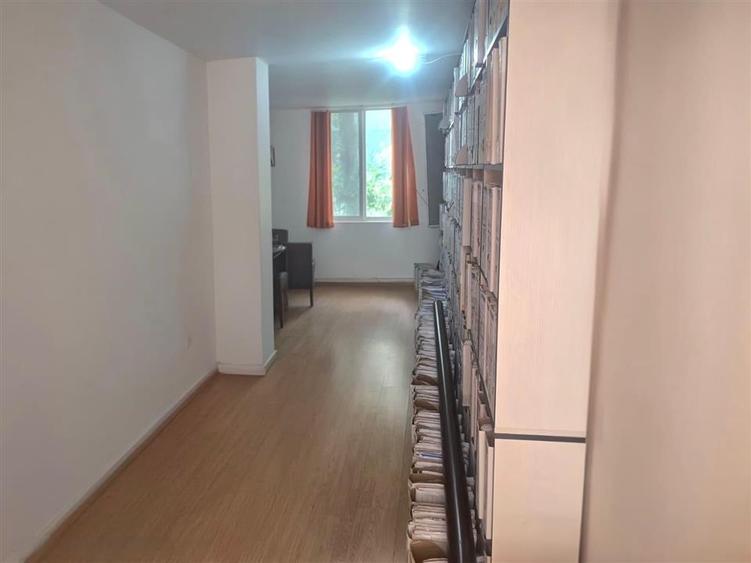 Apartament cu 2 camere semidecomandat, mobilat în Ultracentral