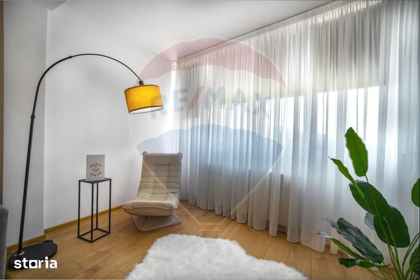 Apartament cu 3 camere decomandat în Vlahuță