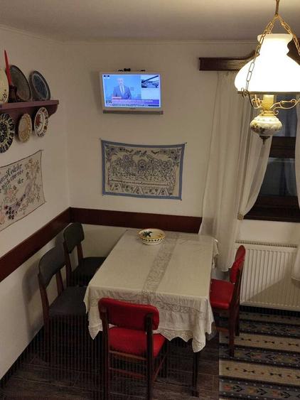 Casă cu 2 camere cu Teren 4000 Mp în Spitalul Județean