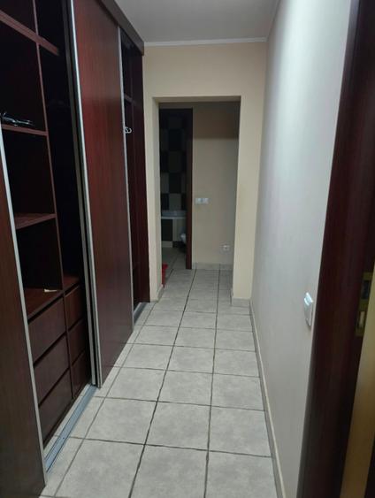 Apartament cu 3 camere decomandat în 1 Decembrie 1918