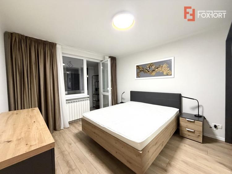 Apartament cu 2 camere decomandat, mobilat în Central