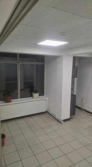 Spațiu comercial, de 50 mp, în Central