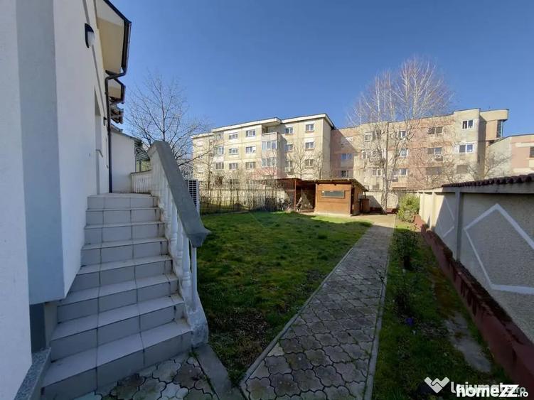 Casă cu 4 camere cu Teren 506 Mp în Sânmartin