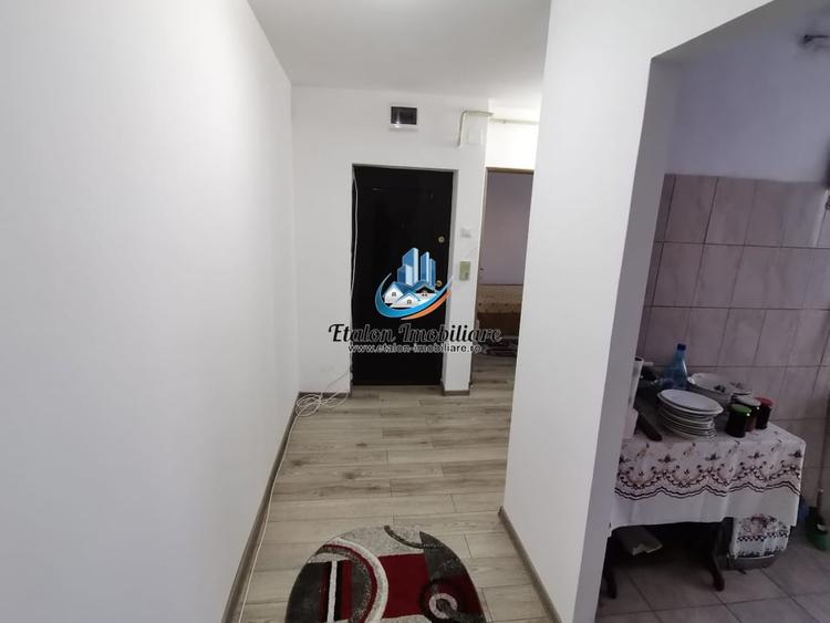 Apartament cu 2 camere decomandat în Precista
