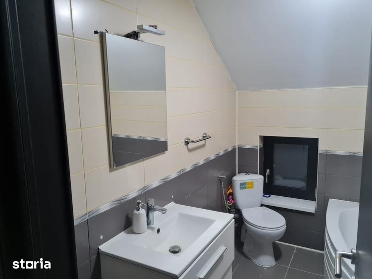 Casă cu 5 camere cu Teren 520 Mp în Ghiroda