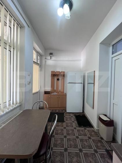 Garsonieră decomandată, mobilată în Central