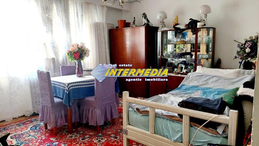 Apartament cu 2 camere decomandat, mobilat în Cetate