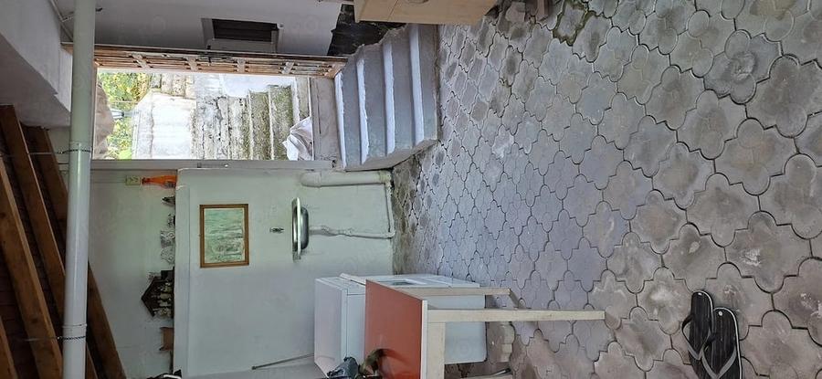 Casă cu Teren 160 Mp în Central