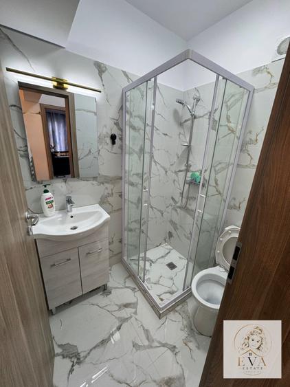 Apartament cu 3 camere decomandat în Alexandriei
