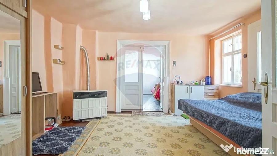 Casă cu 3 camere cu Teren 94 Mp în Schei