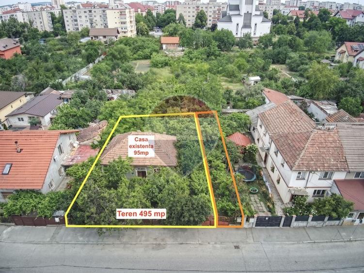 Casă individuală cu 2 camere cu Teren 495 Mp în Central