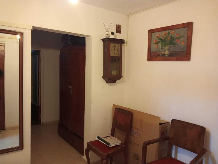 Apartament cu 4 camere decomandat în Târgu Cucu
