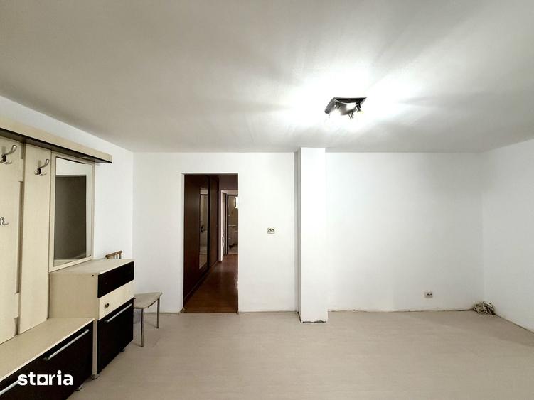 Apartament 3 camere 70 mp etaj 1 cu doua balcoane bloc izolat Bradet - 5