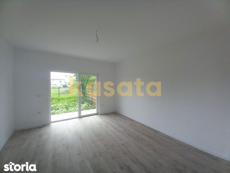 Casă cu 3 camere cu Canalizare în Central