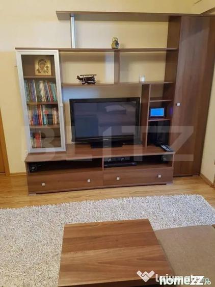 Apartament cu 2 camere decomandat în Republicii