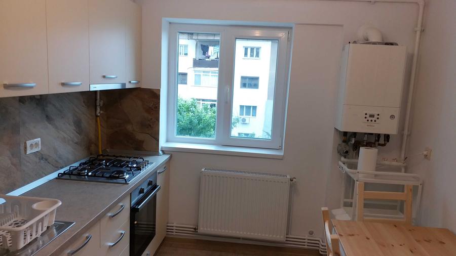Apartament cu 2 camere decomandat în Central