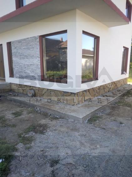 Casă individuală cu 4 camere cu Canalizare în Gilău