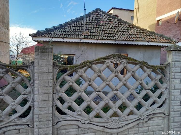 Casă cu 3 camere cu Teren 1000 Mp în Vânju Mare