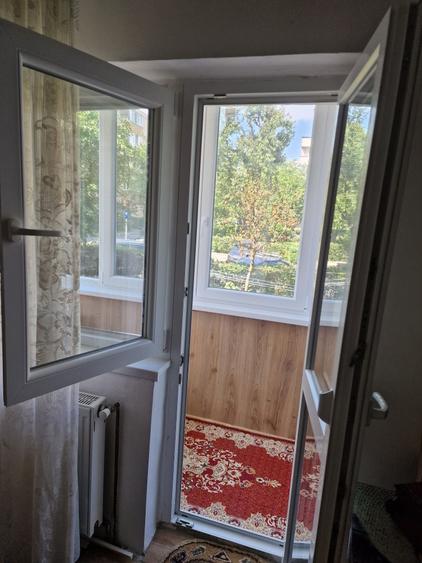 Apartament cu 2 camere decomandat în Craiter