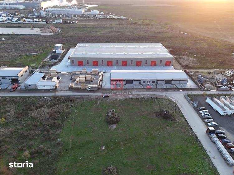 Spațiu comercial, de 1,800 mp, în Central