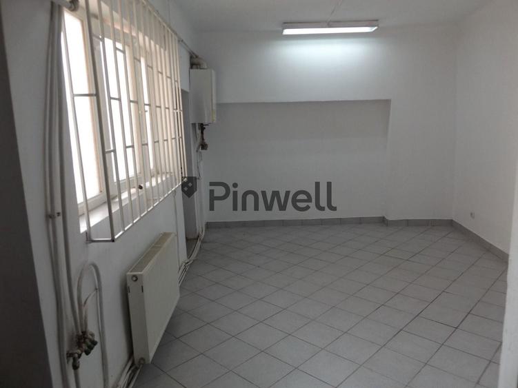 Casă individuală cu 5 camere cu Canalizare în Mărgeanului