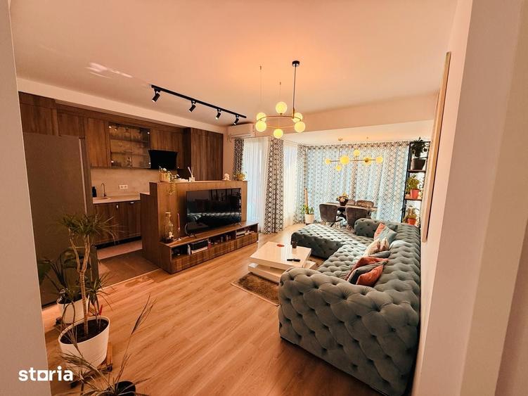 Apartament cu 3 camere decomandat în Central