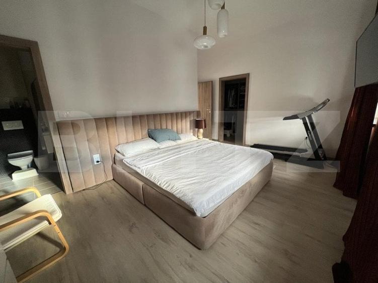 Apartament cu 3 camere semidecomandat în Central