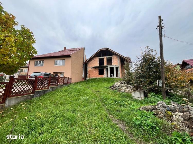Casă cu 4 camere în Pănet